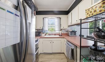 302 Charlotte St, Alexis, NC 28006