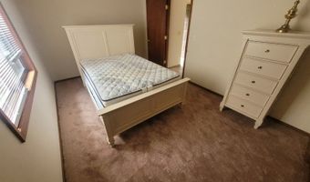 8 Baily Bunion Ct 4, Alloway, NJ 07462