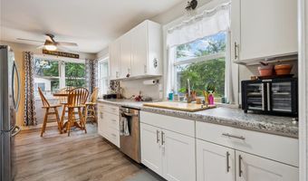 109 Park Ave, Anamosa, IA 52205