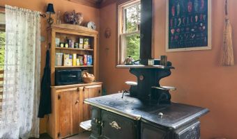 442 Brookline Rd, Athens, VT 05345