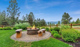 1533 Pine Lakes Ranch Dr, Cascade, ID 83611