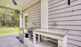 1068 Capersview Ct, Awendaw, SC 29429