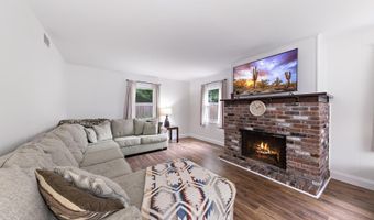 93 Idlebrook Ln, Aberdeen, NJ 07747