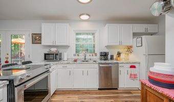 1805 Holly St, Apex, NC 27502