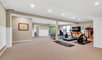 5829 MARBURY Rd, Bethesda, MD 20817