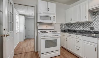 202 W 7th St, Amber, OK 73004