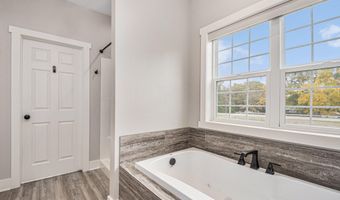 8423 76th St SE, Alto, MI 49302