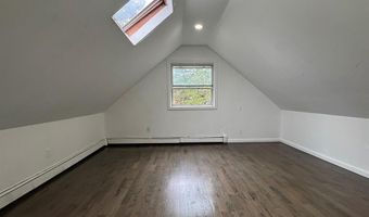 165 Greenfield Dr, Bridgeport, CT 06608