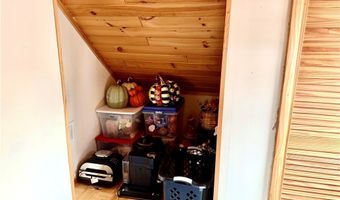 427 Van Roen Rd, Utica, NY 13502