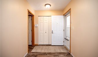 6488 S Timberidge Dr, Austintown, OH 44515