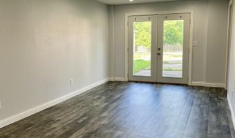 121 H Ave W, Albia, IA 52531
