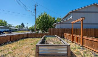 3420 Marion St, Albany, OR 97322