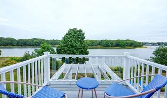 1040 Buttonwoods Ave, Warwick, RI 02886
