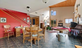 30 Alum Creek Rd, Aladdin, WY 82710