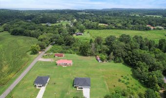 53 Sand Rock Ln, Albertville, AL 35950