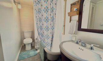 937 Pequawket Trl, Standish, ME 04085