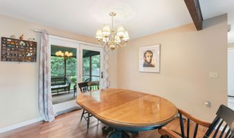2 Cortland Cir, Bangor, ME 04401
