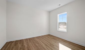 544 Ashley Heights Dr, Aberdeen, NC 28315