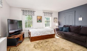 366 Old Concord Tpke, Barrington, NH 03825