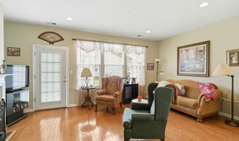 14 HIDDEN LAKE Cir, Barnegat, NJ 08005