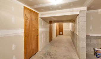 660 Youngs Rd E, Amherst, NY 14221