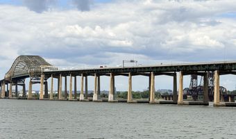 397 AVENUE C 101, Bayonne, NJ 07002