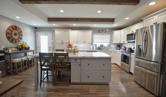 2413 S Lawson St, Aberdeen, SD 57401