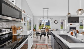 3624 NE Winding Trail Dr, Ankeny, IA 50021