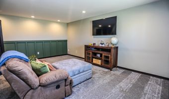 1203 Nano Nagle Ave, Aberdeen, SD 57401