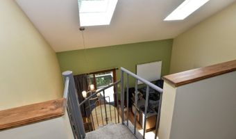 2 Davos Dr E 4, Alloway, NJ 07462