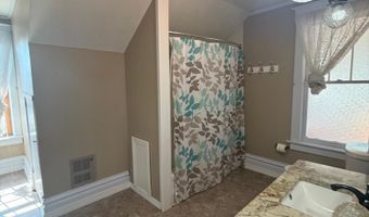 206 Pleasant Ave W, Atwater, MN 56209