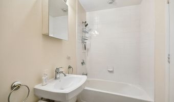 77 S Evergreen Ave 1204, Arlington Heights, IL 60005