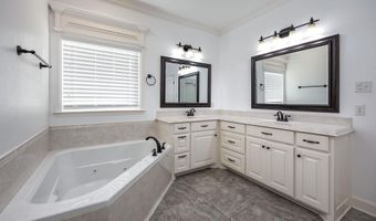 173 Crystal Lake Rd, Austin, AR 72002