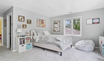 889 Eaton Ave, Akron, OH 44303