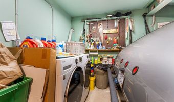 53 Hampton Ave, Auburn, ME 04210