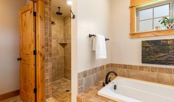 423 Parklands Trl, Bozeman, MT 59718
