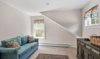 107 Gardeners Grove Rd, Belmont, NH 03220