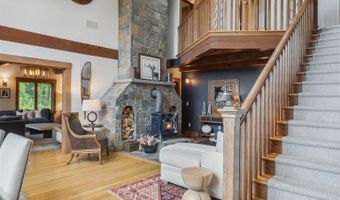 463 North Rd, Barnard, VT 05032