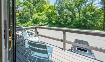 116 Homestead Ln 116, Brookfield, CT 06804