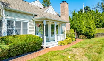 5 Kensington Pl, Albany, NY 12209
