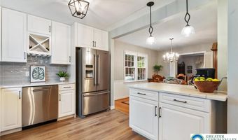 2892 Edgemont Dr, Allentown, PA 18103