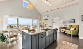48 Ocean St, Belfast, ME 04915
