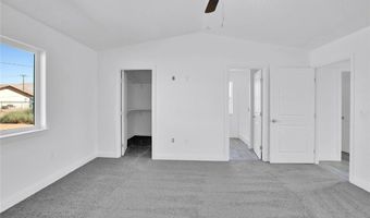 10533 Mohawk Rd, Apple Valley, CA 92308