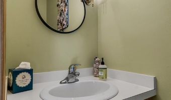25 Fifth Ave, Amherst, NY 14221