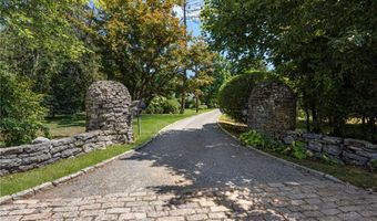 360 RUMSTICK Rd, Barrington, RI 02806
