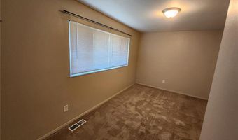 815 Portsdown Rd, Ballwin, MO 63011