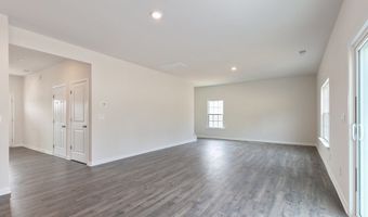 1040 Misty Creek Dr, Aberdeen, NC 28315