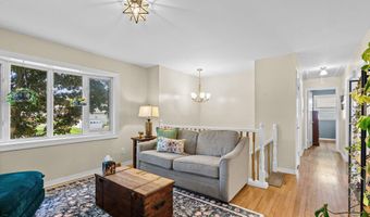22 Collegeview Dr, Albany, NY 12211