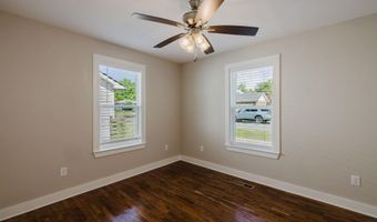 524 W Cross St, Benton, AR 72015