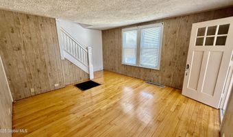 3 Hayes Pl, Amsterdam, NY 12010